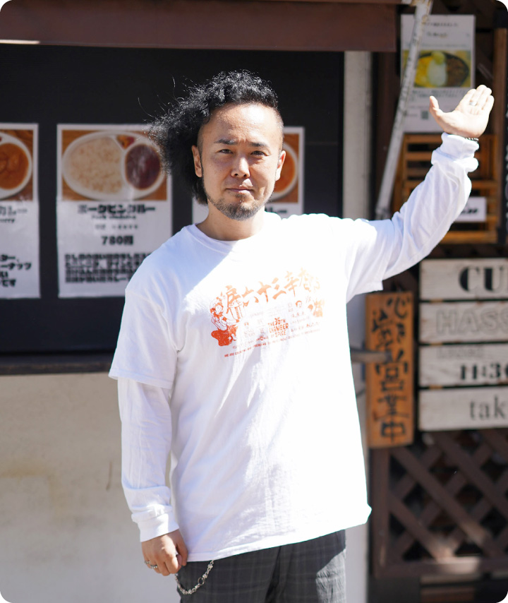 AKINO LEE(カレーおじさん＼(^o^)／)